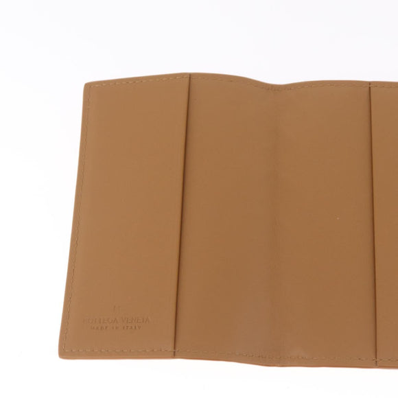 Bottega Veneta INTRECCIATO Passport Case Leather Beige Auth am13275V