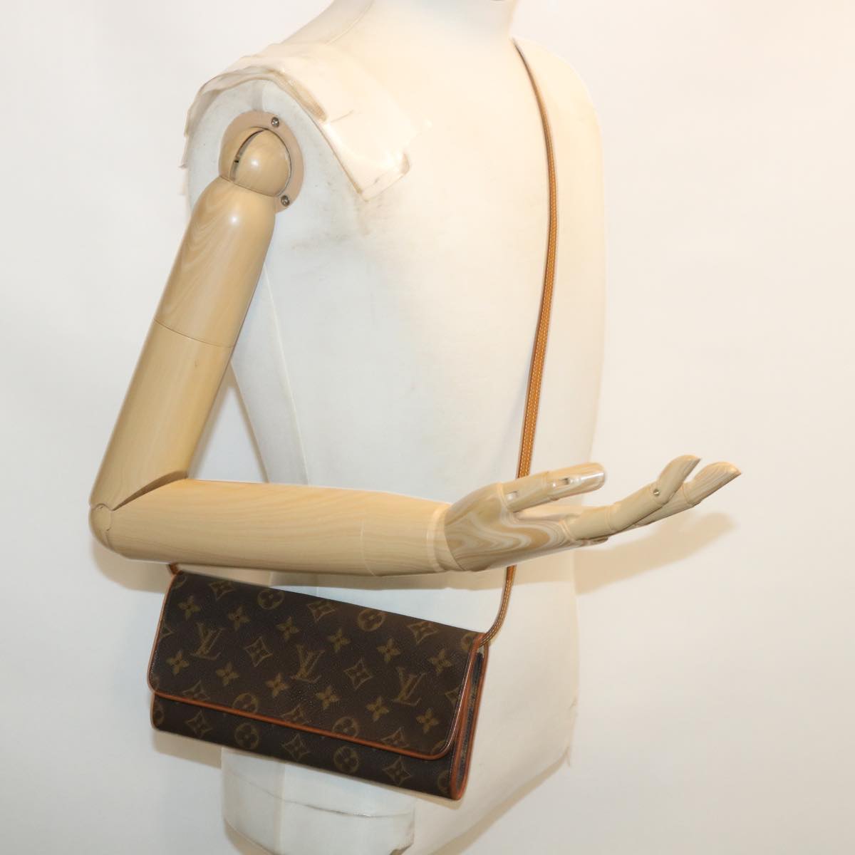 LOUIS VUITTON Monogram Pochette Twin GM Shoulder Bag M51852 LV Auth am3404