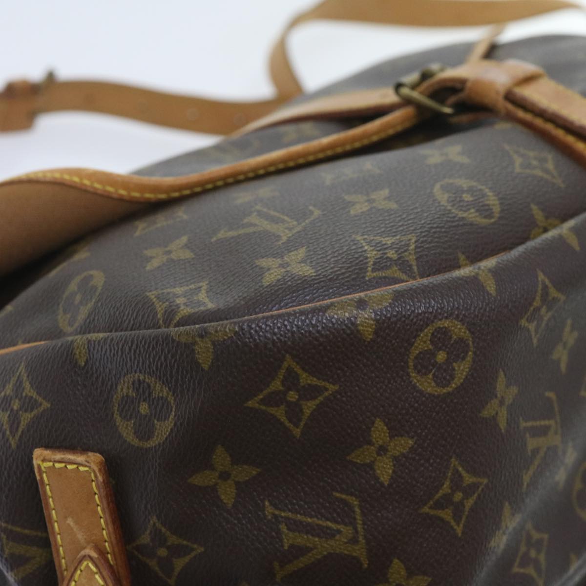 LOUIS VUITTON Monogram Saumur 35 Shoulder Bag M42254 LV Auth am3896