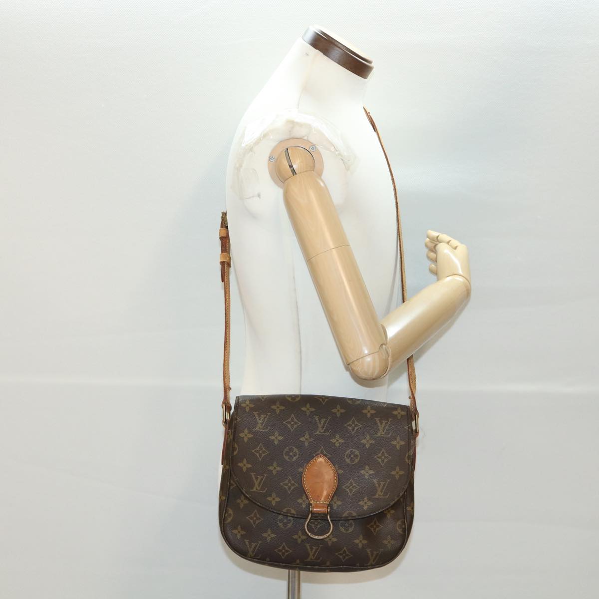 LOUIS VUITTON Monogram Saint Cloud GM Shoulder Bag M51242 LV Auth am4076