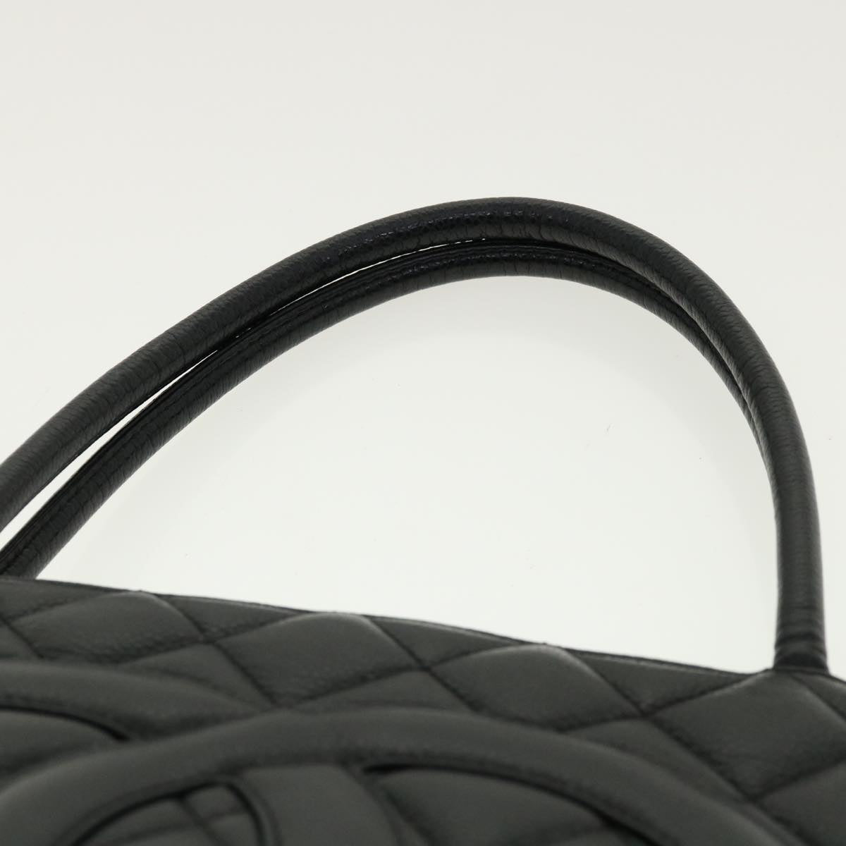 CHANEL Tote Bag Caviar Skin Black CC Auth am4270A