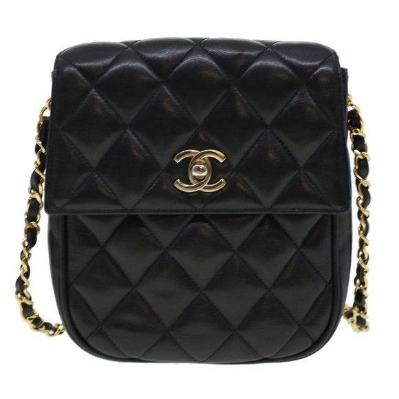 CHANEL Matelasse Turn Lock Chain Shoulder Bag Lamb Skin Black CC Auth am4542