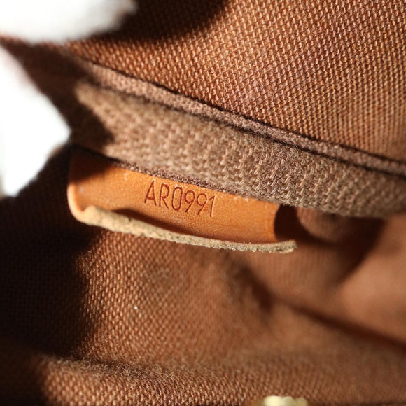 LOUIS VUITTON Monogram Gibeciere MM Shoulder Bag M42247 LV Auth am4560