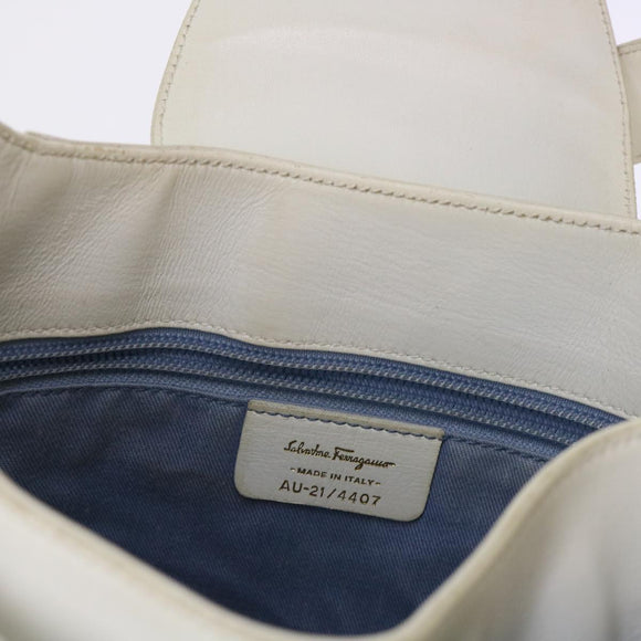 Salvatore Ferragamo Gancini Shoulder Bag Leather White AU-21/4407 Auth am4652