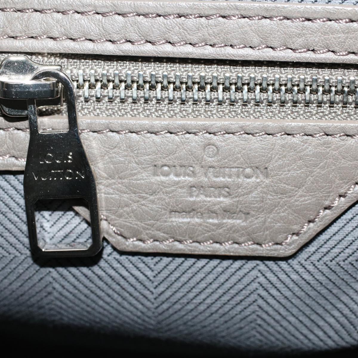 LOUIS VUITTON Naxos Shoulder Bag Leather Gray LV Auth am4782