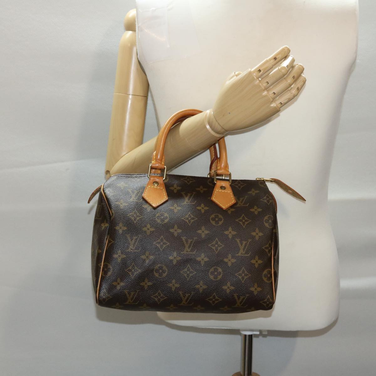 LOUIS VUITTON Monogram Speedy 25 Hand Bag M41528 LV Auth am4805