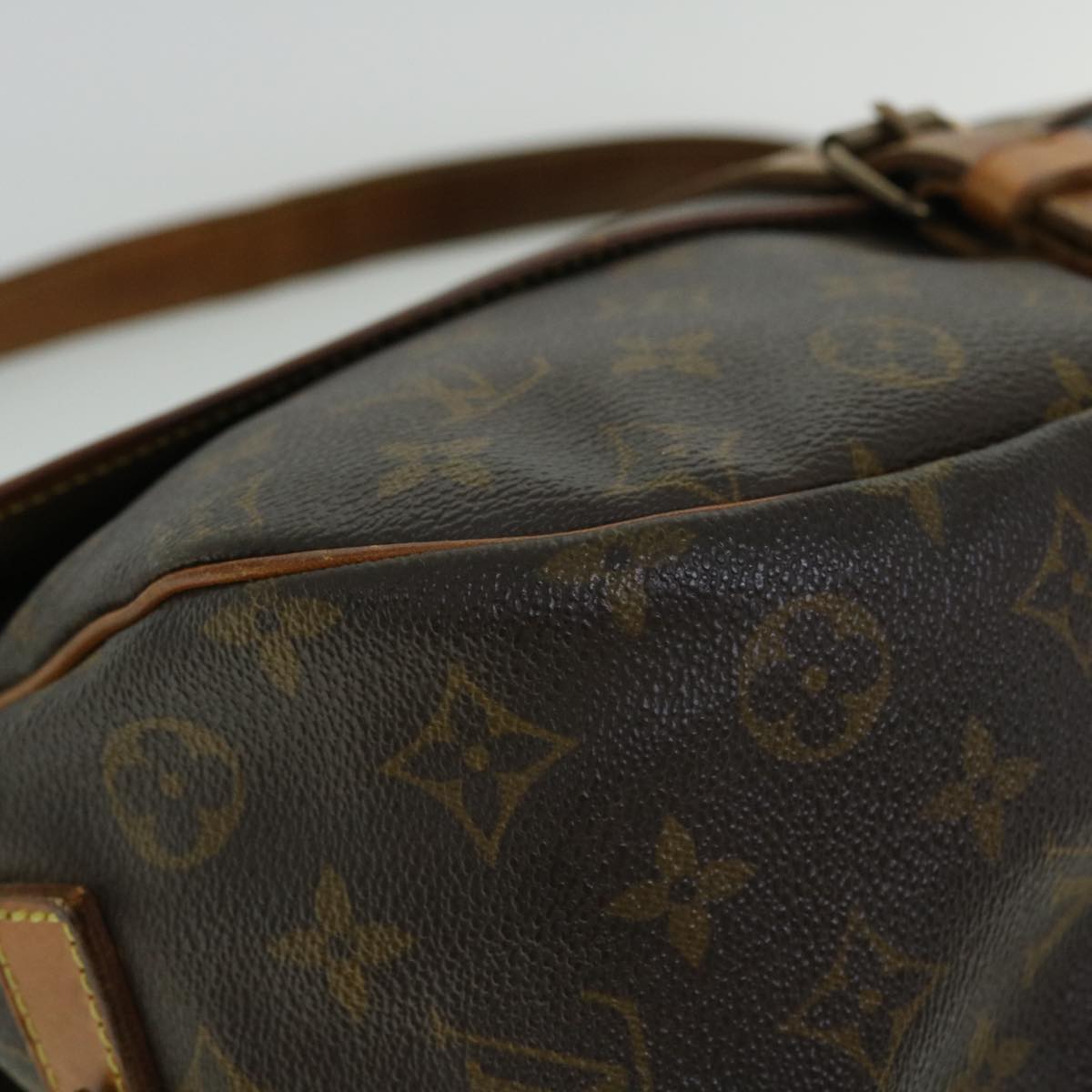 LOUIS VUITTON Monogram Saumur 35 Shoulder Bag M42254 LV Auth am4978