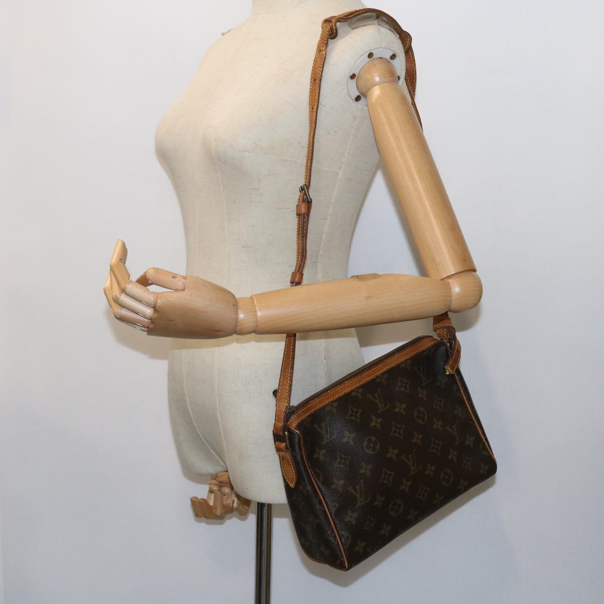 LOUIS VUITTON Monogram Tulle Lee Shoulder Bag M51348 LV Auth am5073