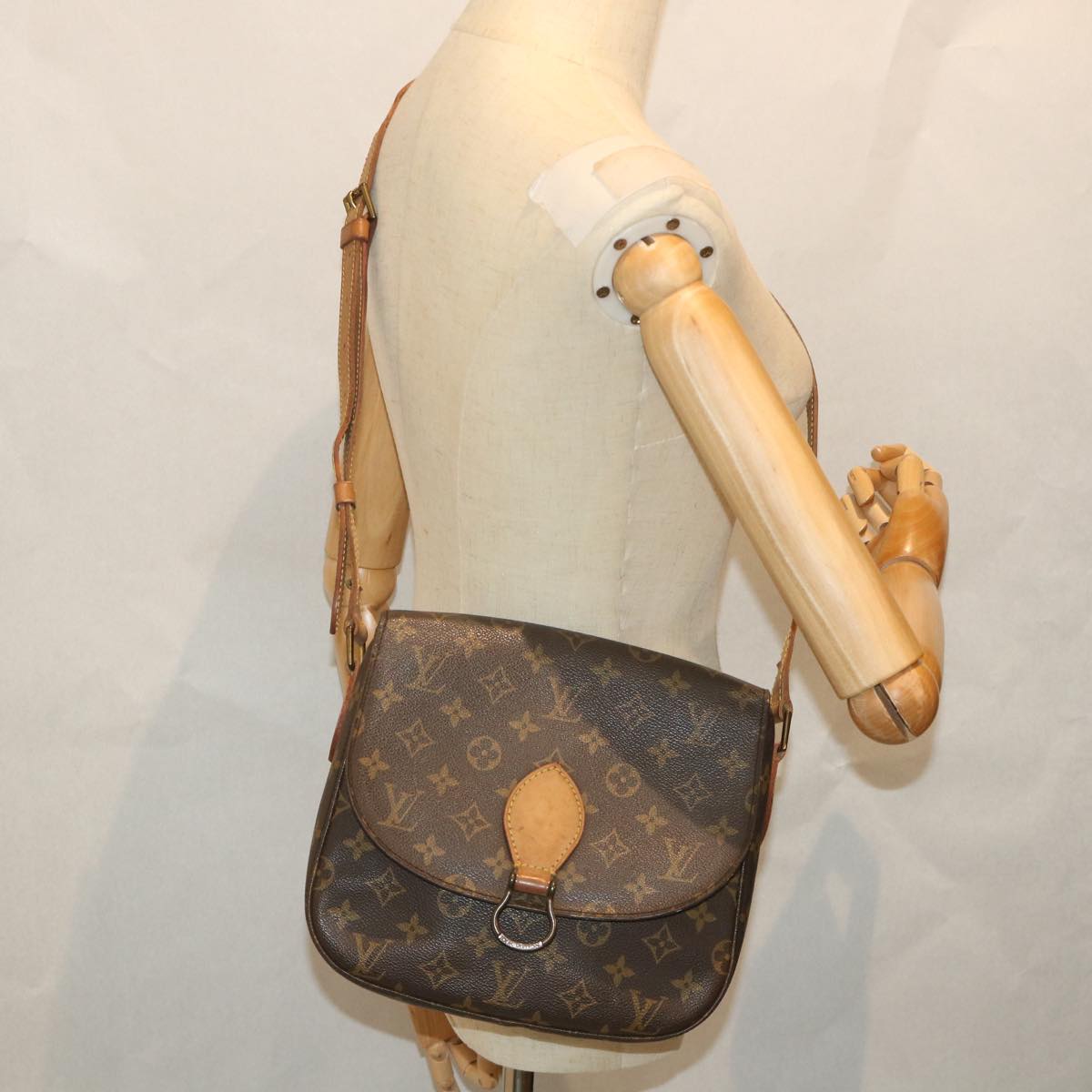 LOUIS VUITTON Monogram Saint Cloud GM Shoulder Bag M51242 LV Auth am5082