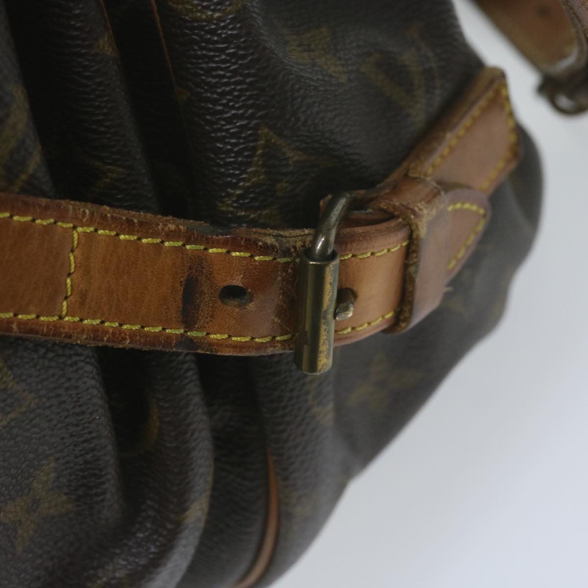 LOUIS VUITTON Monogram Saumur 35 Shoulder Bag M42254 LV Auth am5176