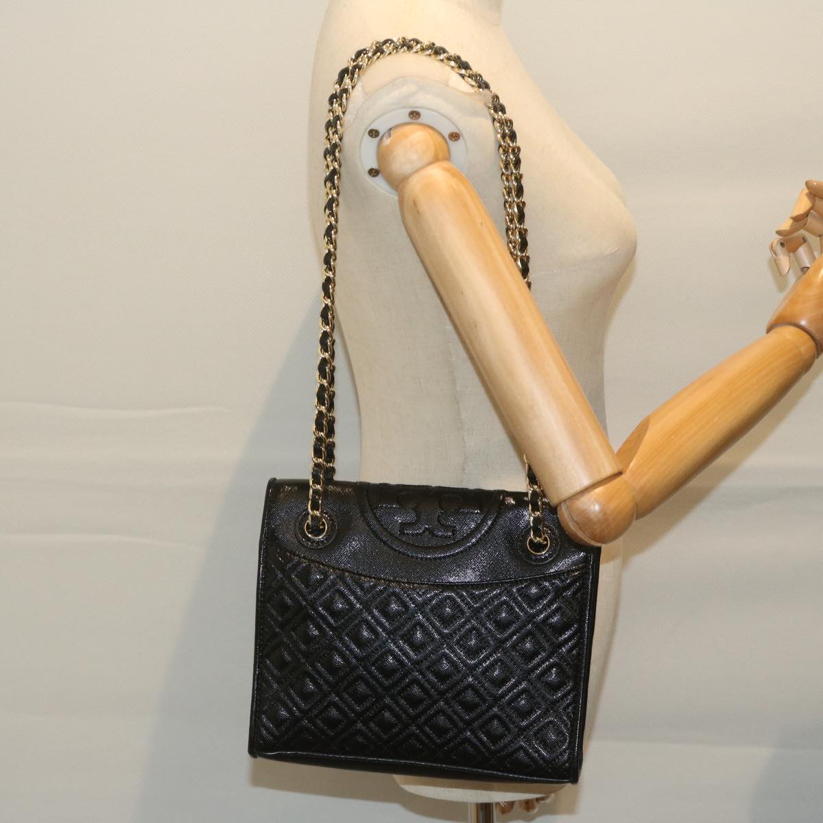 TORY BURCH Quilted Chain Shoulder Bag PVC Leather Black Auth am5283