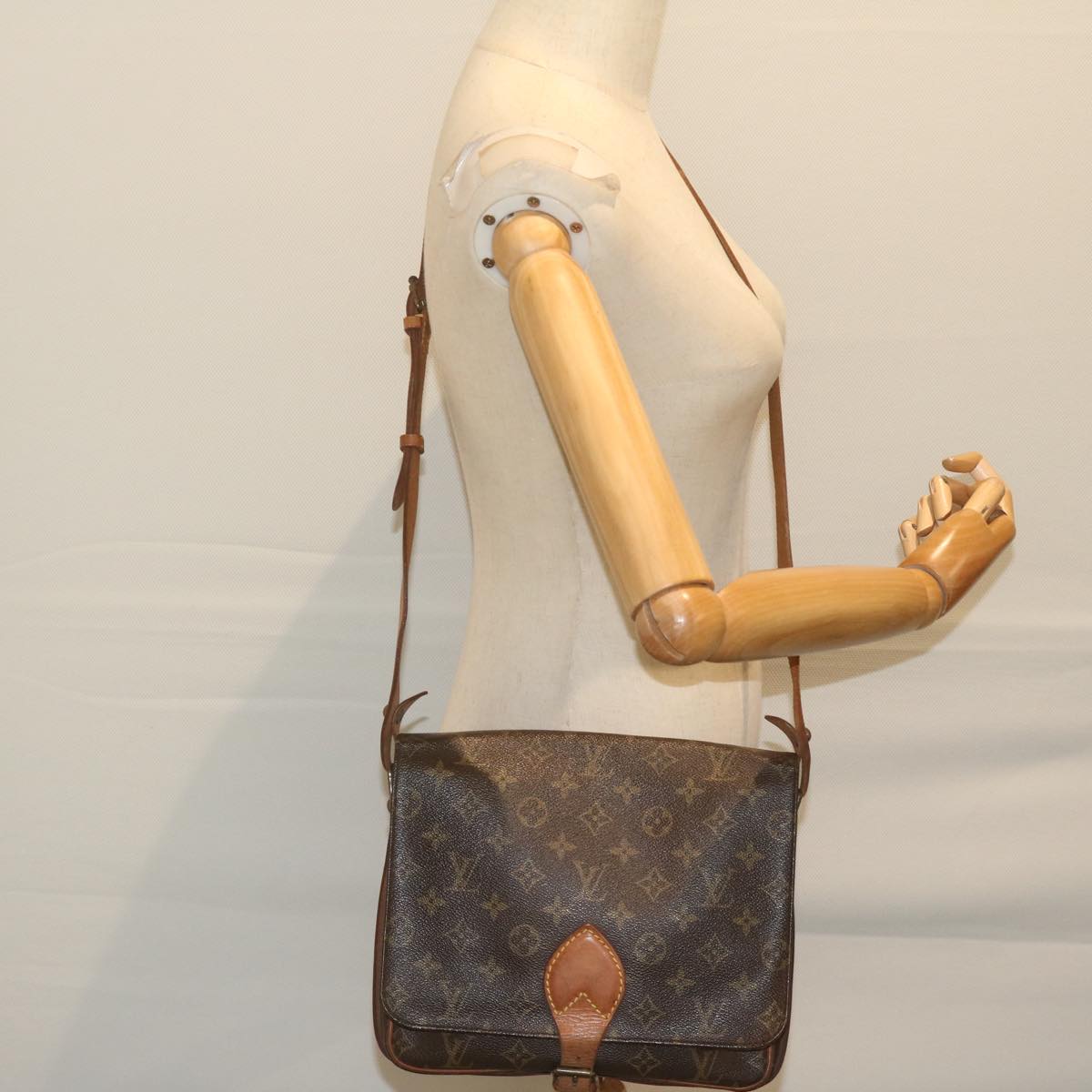 LOUIS VUITTON Monogram Cartouchiere GM Shoulder Bag M51252 LV Auth am5316