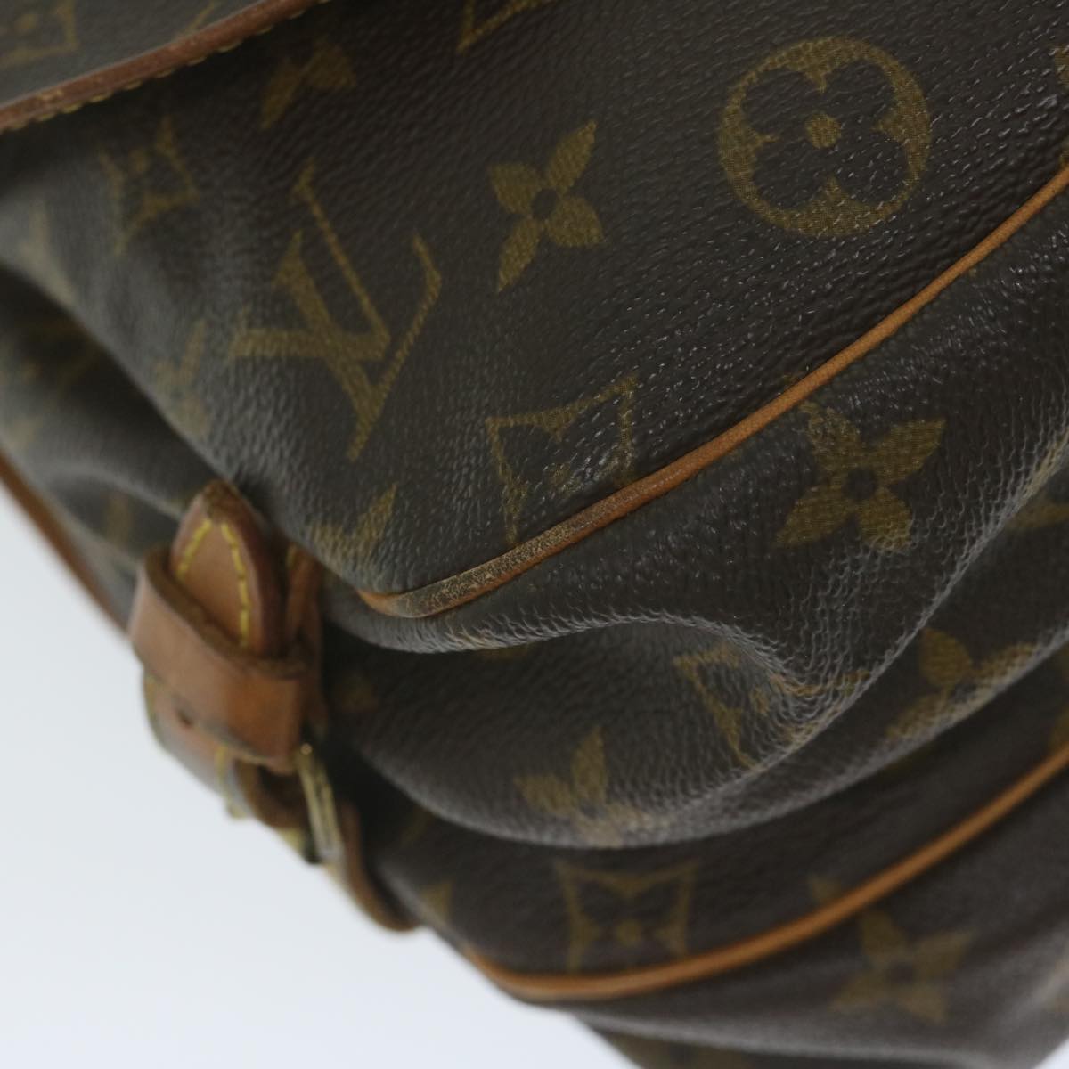 LOUIS VUITTON Monogram Saumur 30 Shoulder Bag M42256 LV Auth am5348