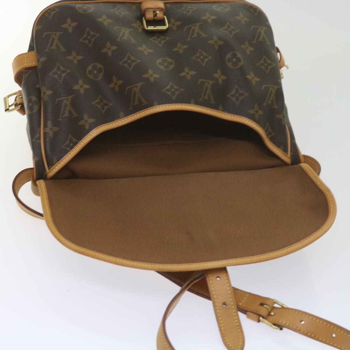 LOUIS VUITTON Monogram Saumur 30 Shoulder Bag M42256 LV Auth am5389