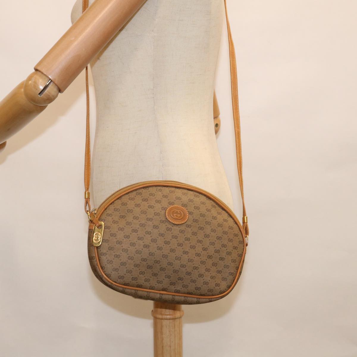 GUCCI Micro GG Supreme Shoulder Bag PVC Leather Beige 007 983 1113 Auth am5469