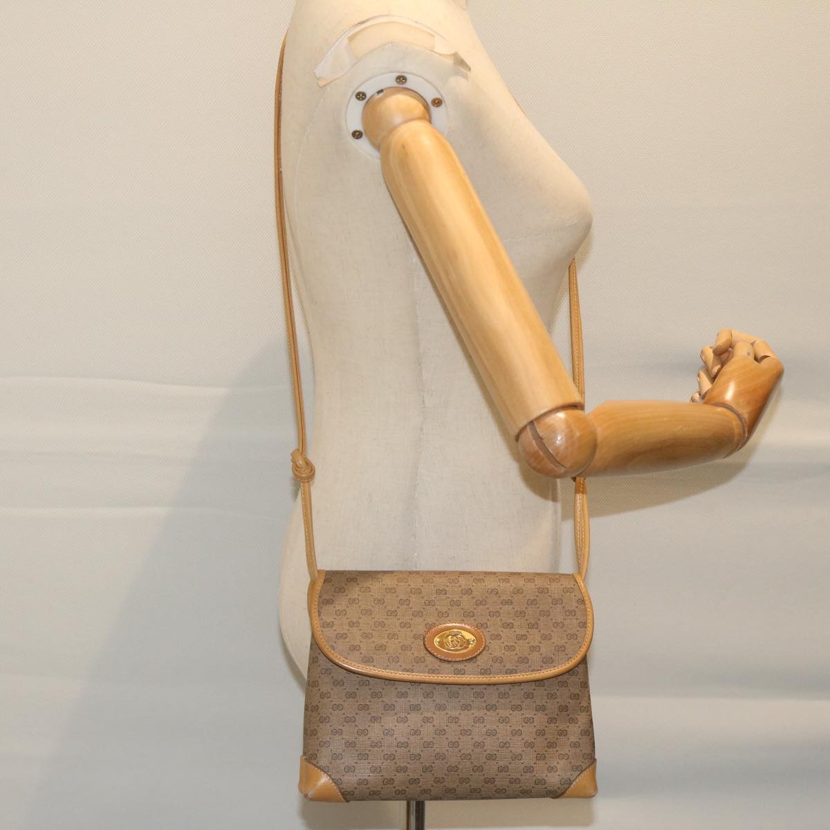 GUCCI Micro GG Supreme Shoulder Bag PVC Leather Beige 49 007 5548 Auth am5527