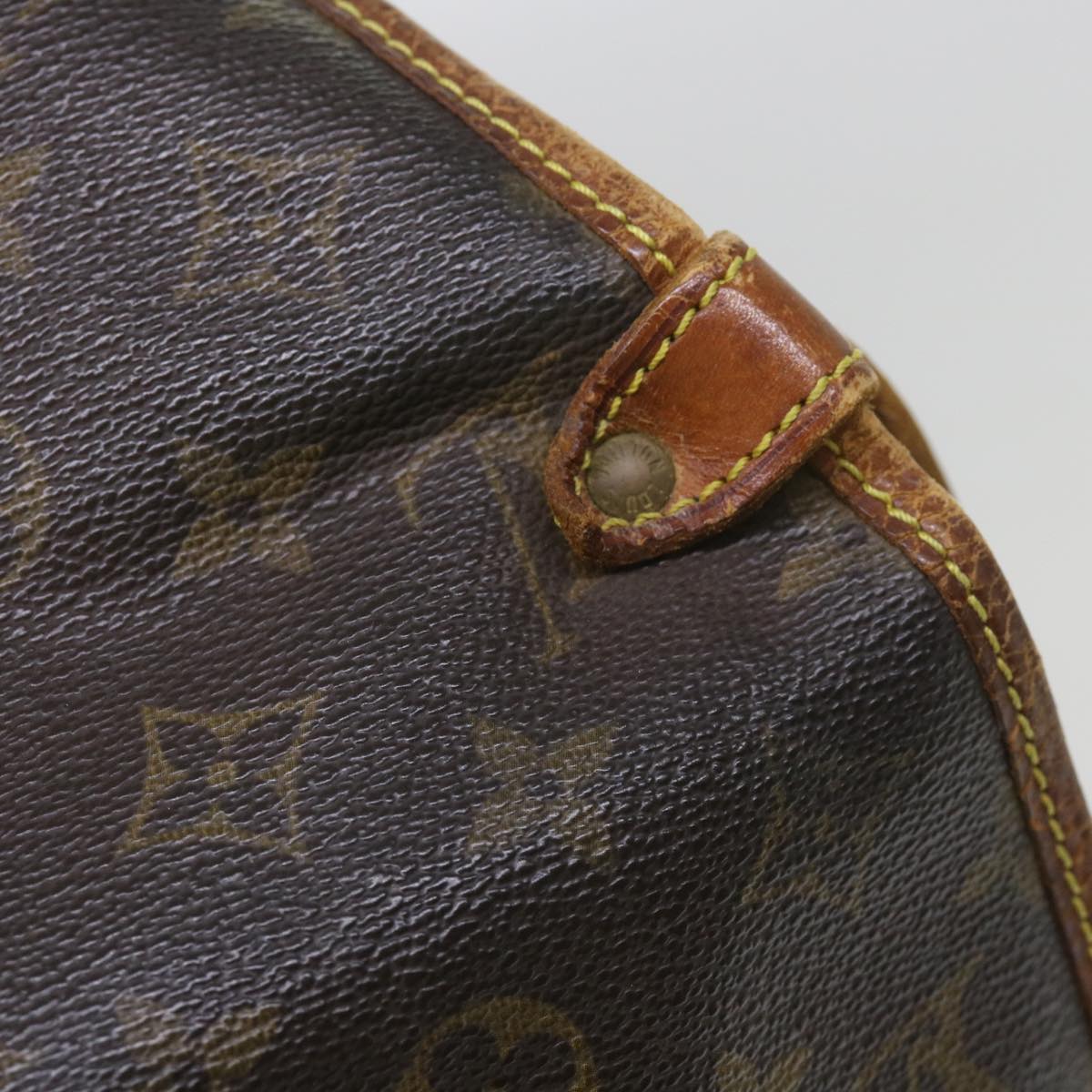 LOUIS VUITTON Monogram Saumur 30 Shoulder Bag M42256 LV Auth am5659