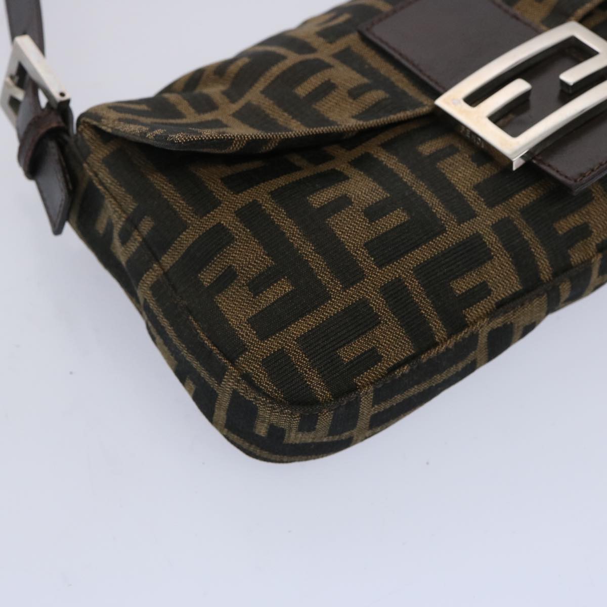 FENDI Zucca Canvas Mamma Baguette Shoulder Bag Brown Black Auth am5709