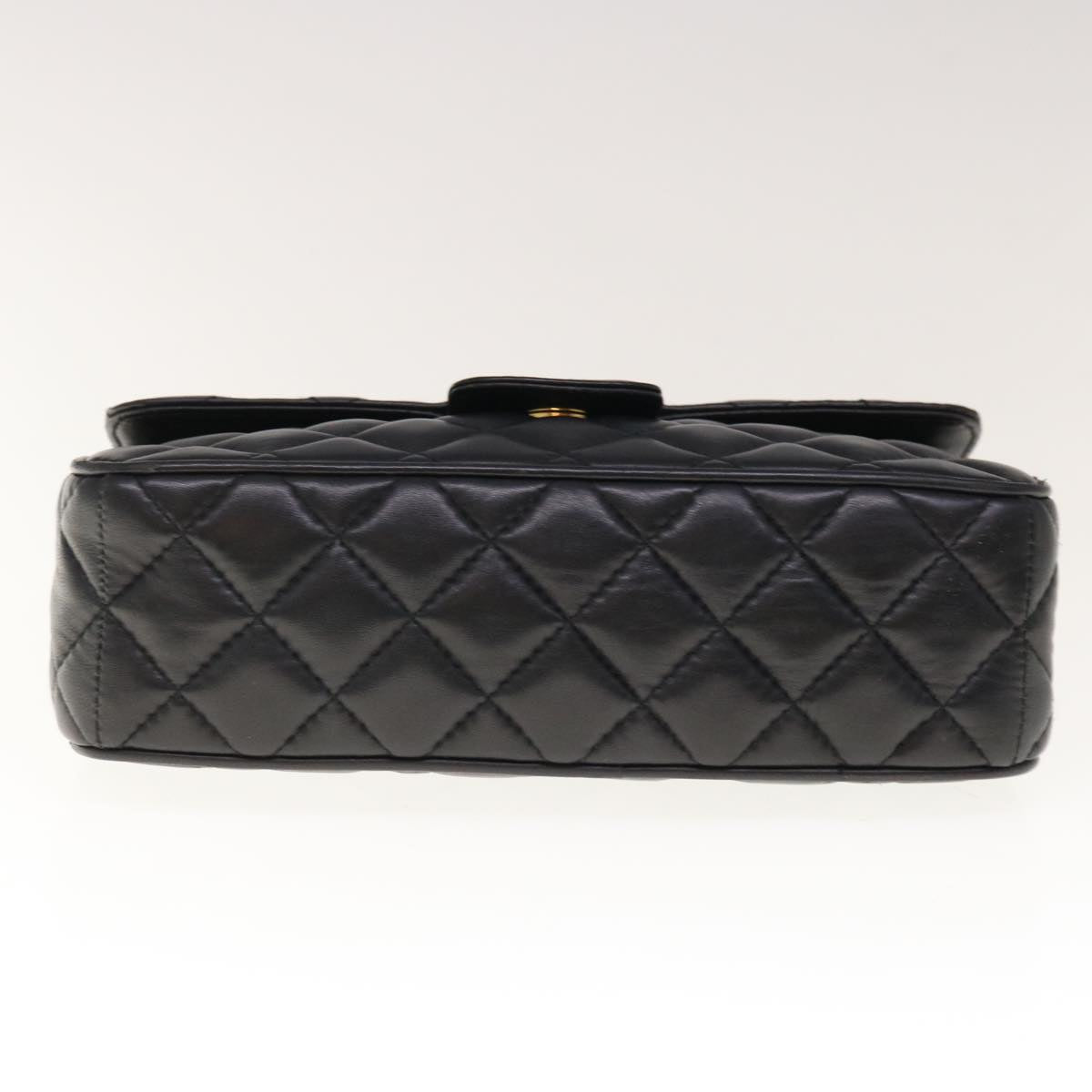GIVENCHY Quilted Chain Shoulder Bag Leather Black Auth am5724