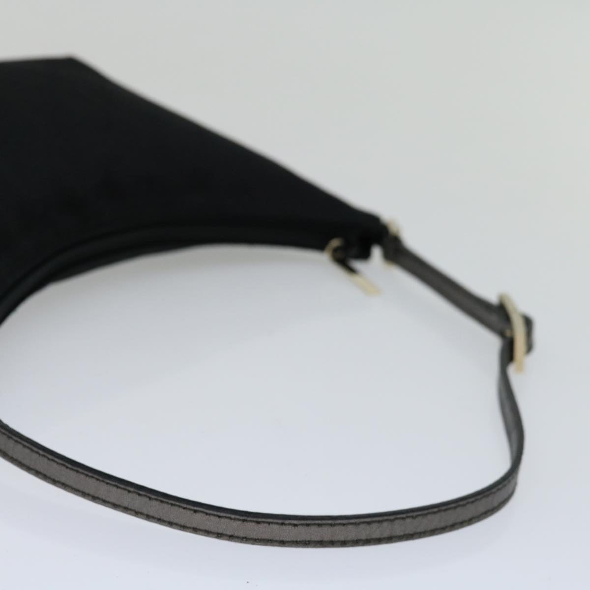 GUCCI GG Canvas Shoulder Bag Black 005 0813 Auth am5789