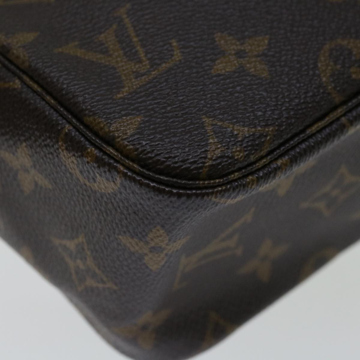 LOUIS VUITTON Monogram Trousse Toilette 28 Clutch Bag M47522 LV Auth am5937