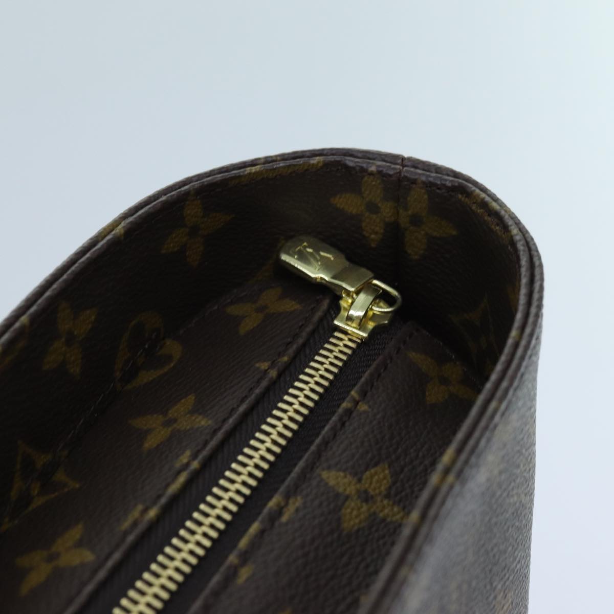 LOUIS VUITTON Monogram Luco Tote Bag M51155 LV Auth am6059A