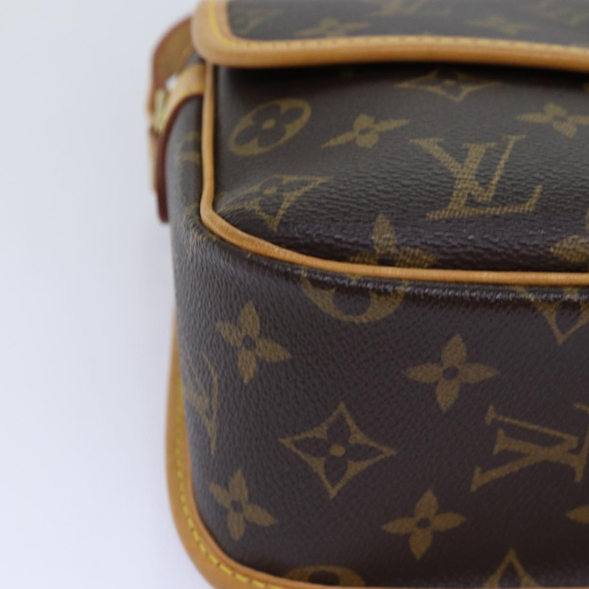 LOUIS VUITTON Monogram Sologne Shoulder Bag M42250 LV Auth am6211