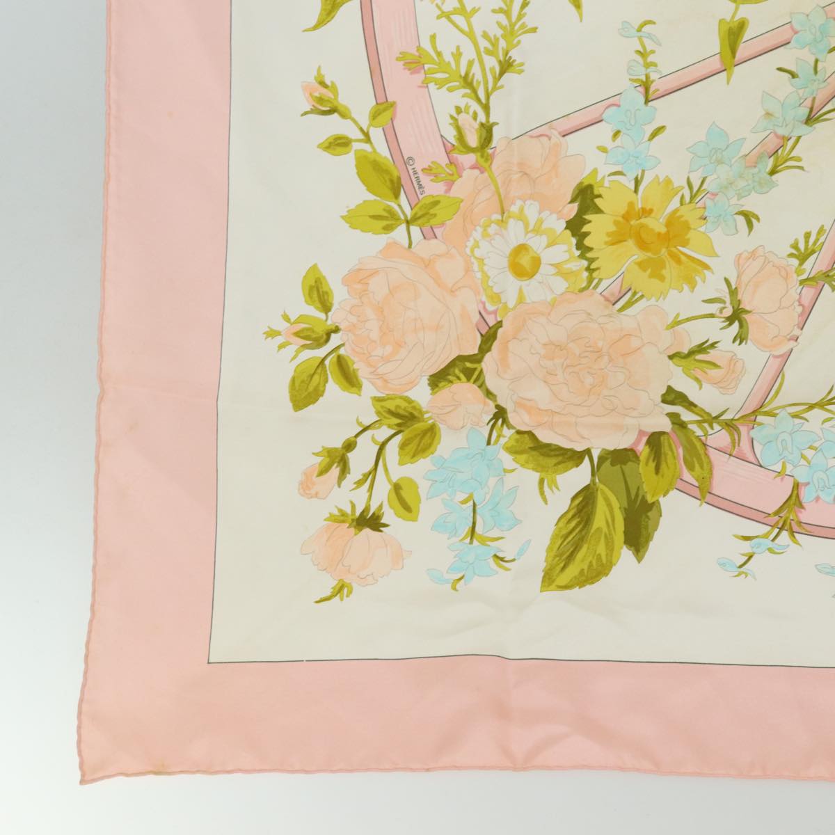 HERMES Carre 90 Scarf ""ROMANTIQUE"" Silk Pink Auth am6341