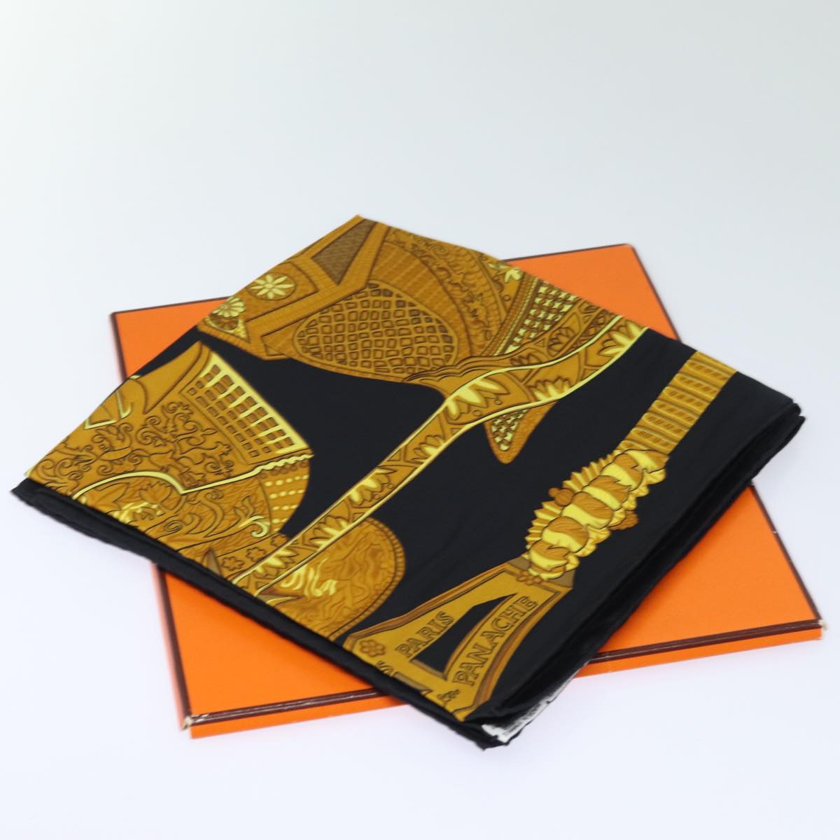 HERMES Carre 90 Scarf ""ARMETS en PANACHE"" Silk Black Auth am6343