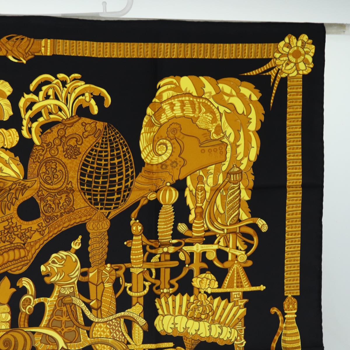 HERMES Carre 90 Scarf ""ARMETS en PANACHE"" Silk Black Auth am6343