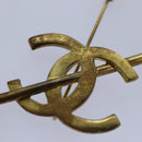 CHANEL arrow Brooch metal Gold CC Auth am6488-5