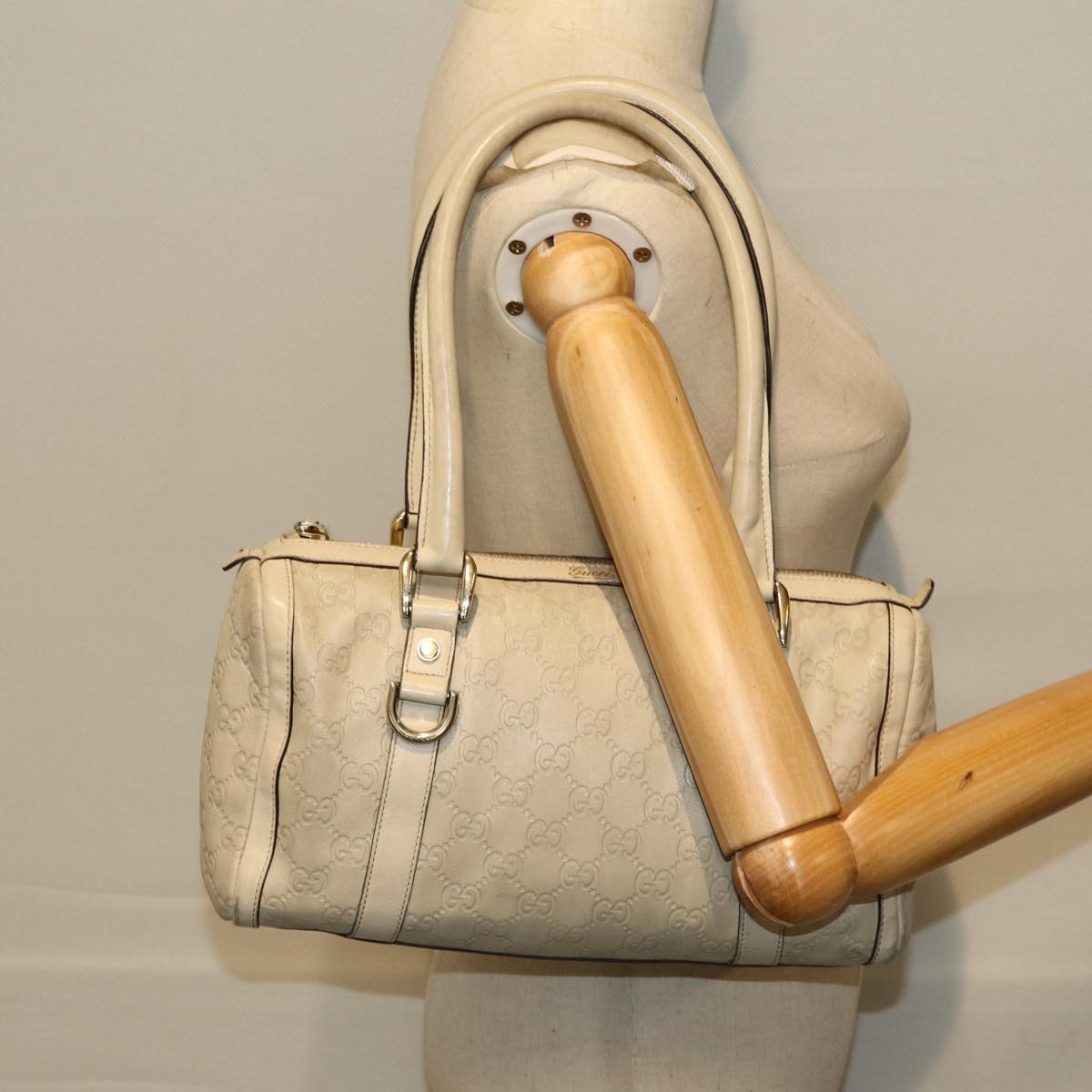 GUCCI Guccissima GG Canvas Abbey Shoulder Bag White 130942 Auth am6540