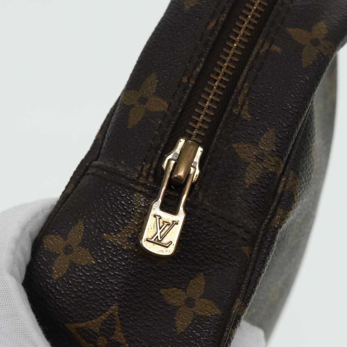 LOUIS VUITTON Monogram Trousse Toilette 23 Clutch Bag M47524 LV Auth am6588