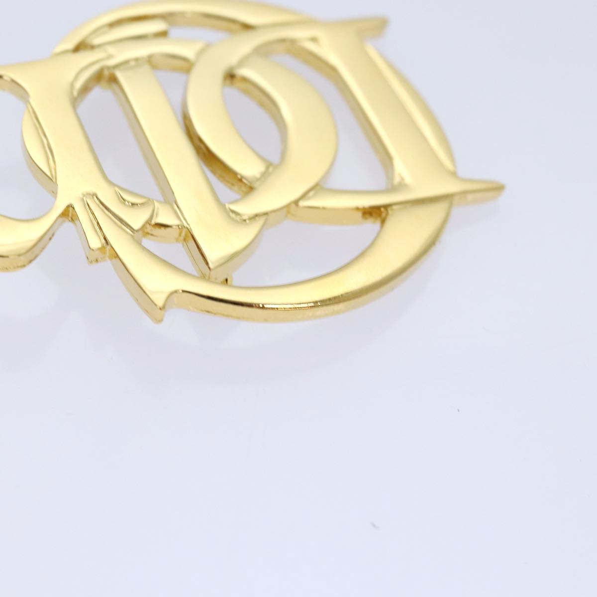 Christian Dior Brooch metal Gold Auth am6610