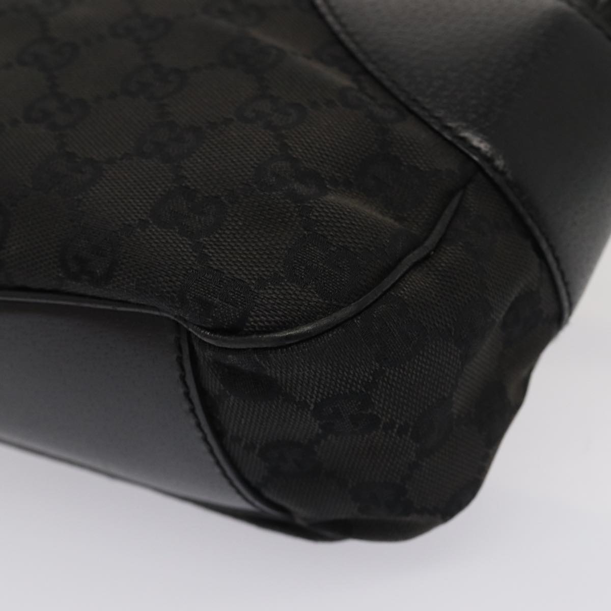 GUCCI GG Canvas Hand Bag Black 113012 Auth am6614