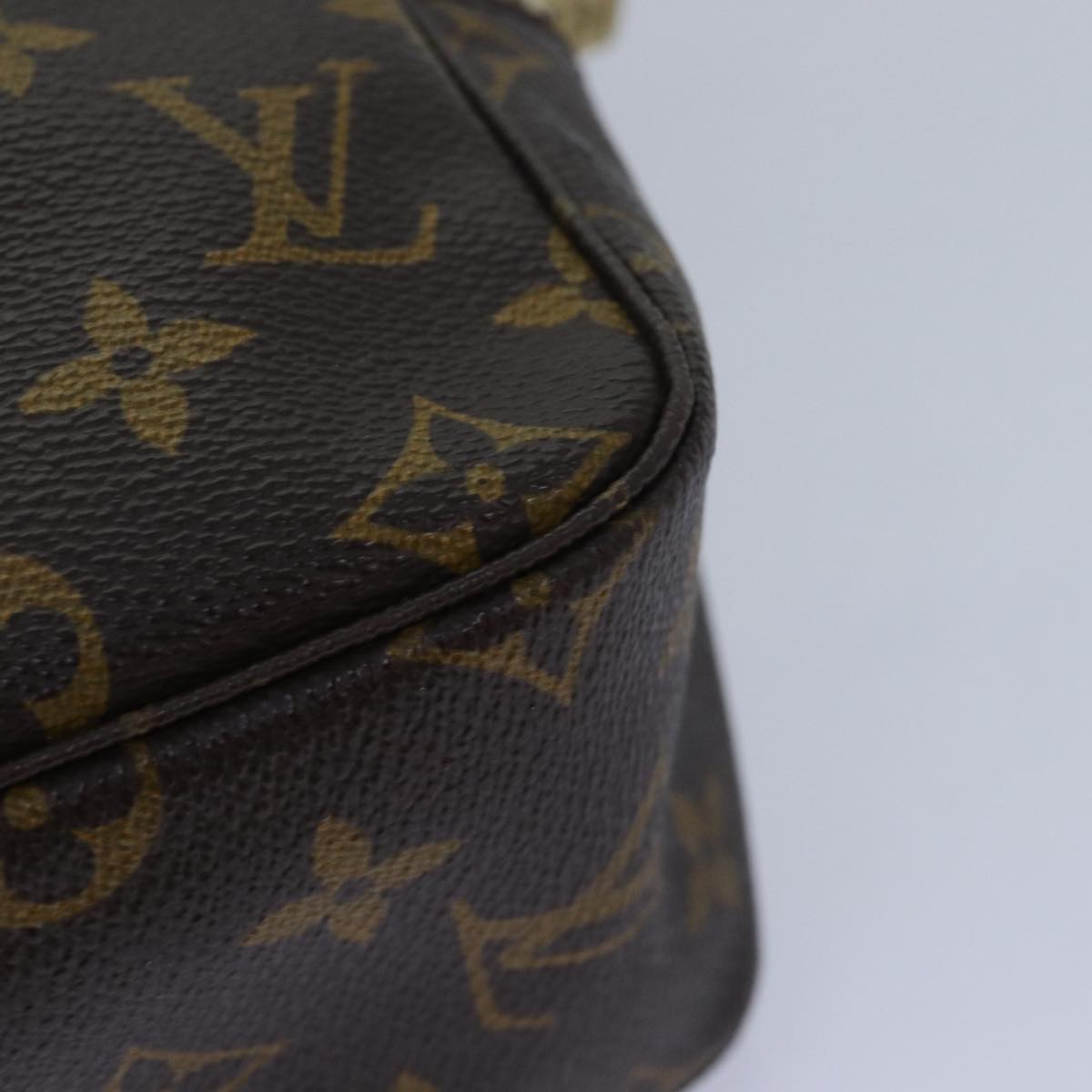 LOUIS VUITTON Monogram Trousse Toilette 28 Clutch Bag M47522 LV Auth am6653