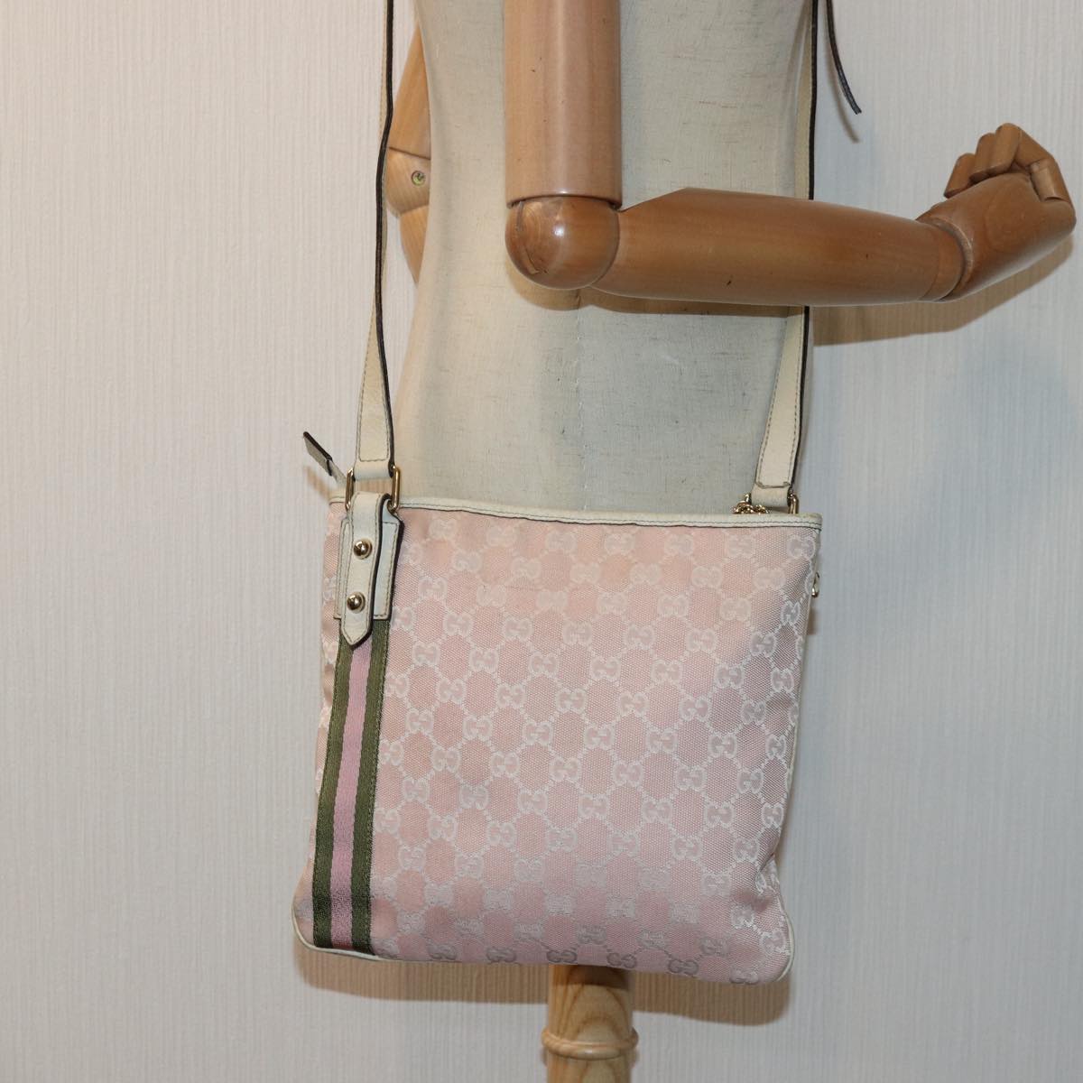 GUCCI GG Canvas Sherry Line Shoulder Bag Pink Gold khaki 144388 Auth am6743