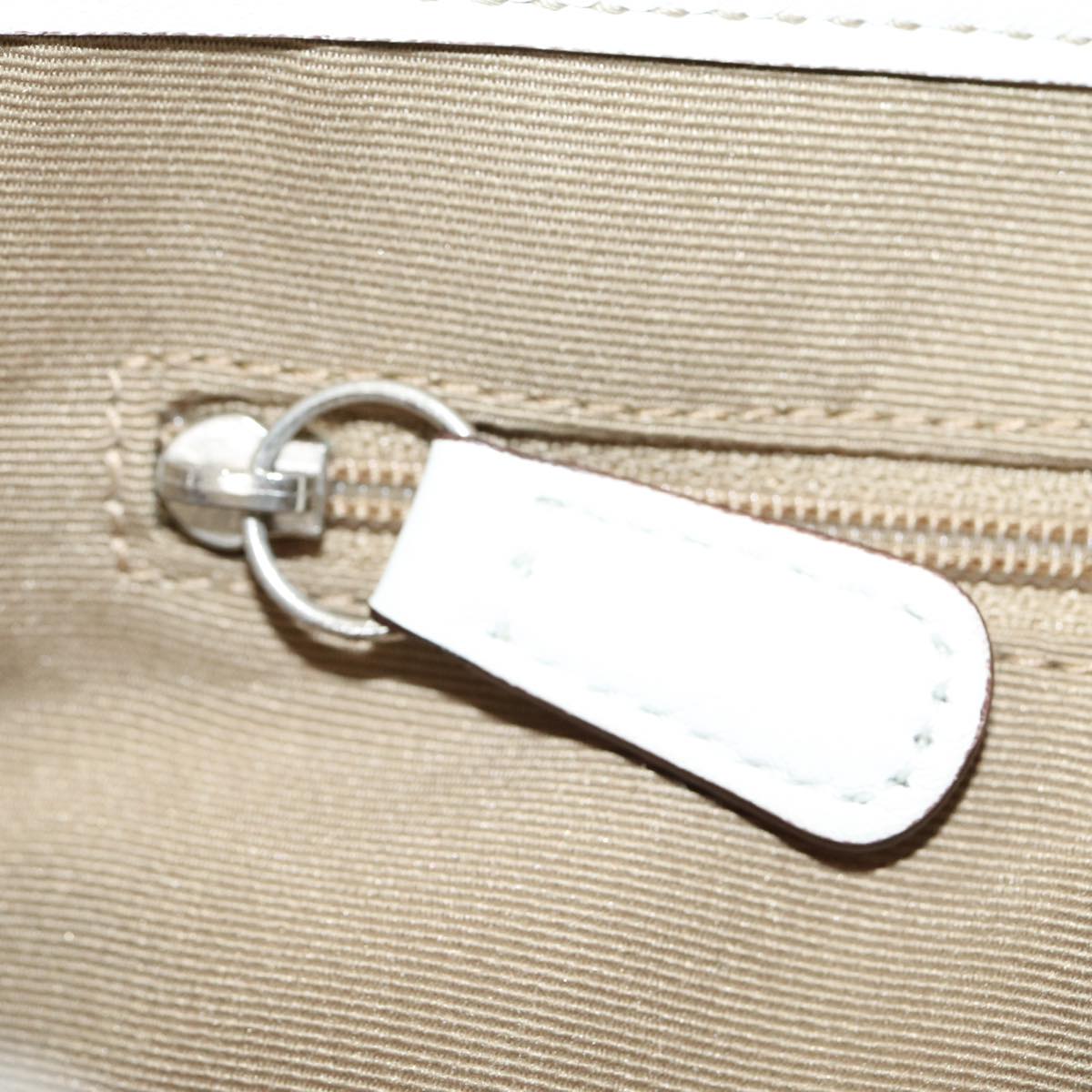 Coach Hand Bag Leather White Silver Auth am6750