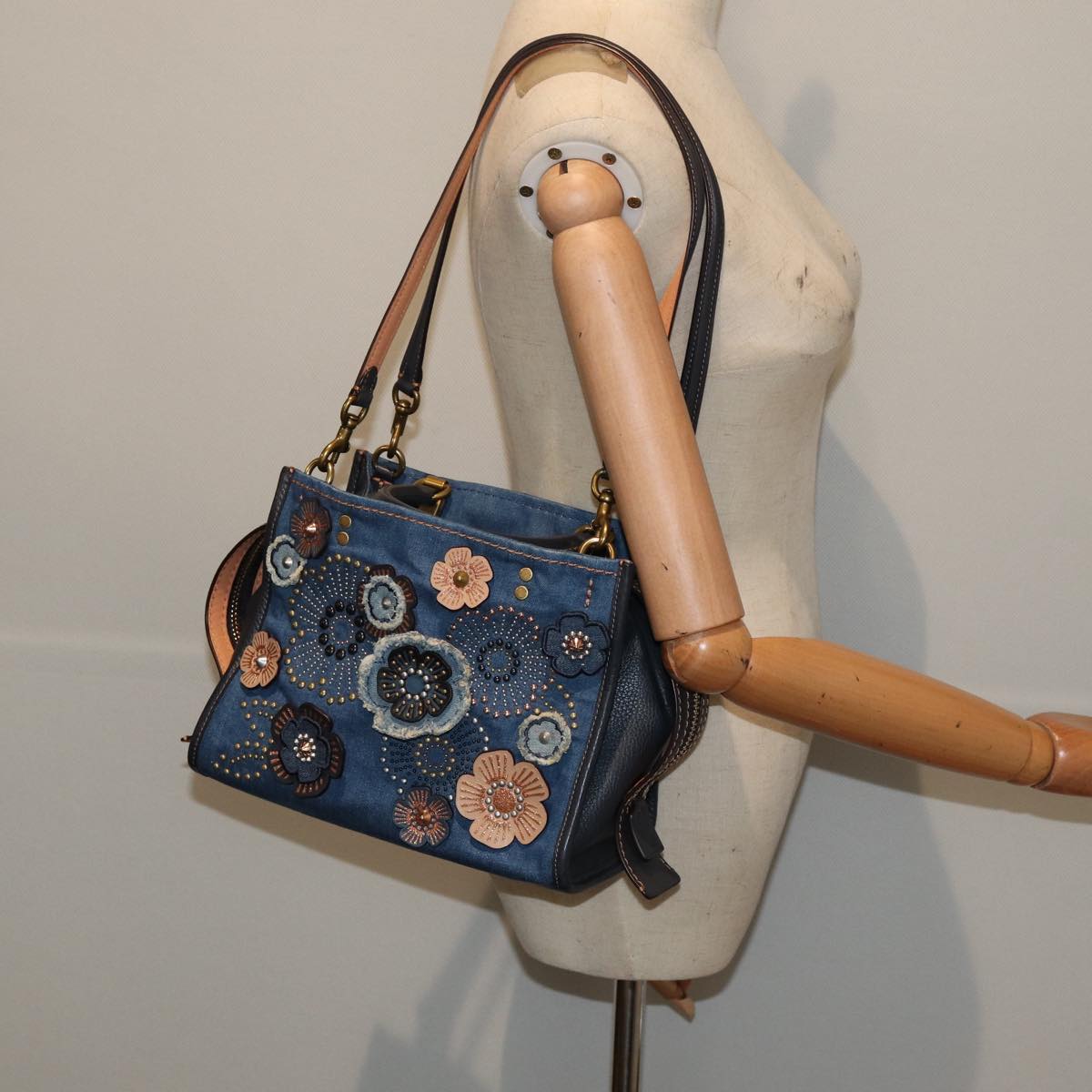 Coach Tea Rose Rogue 25 Hand Bag Denim 2way Blue Gold Auth am6757