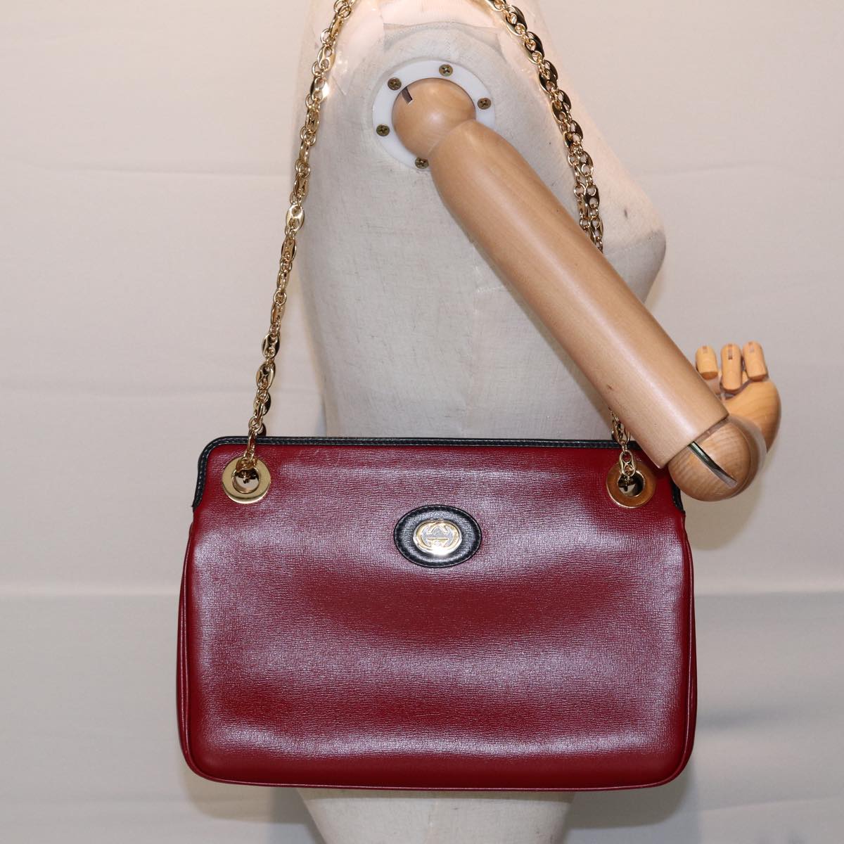 GUCCI Chain Shoulder Bag Leather Red Gold 576422 Auth am6808