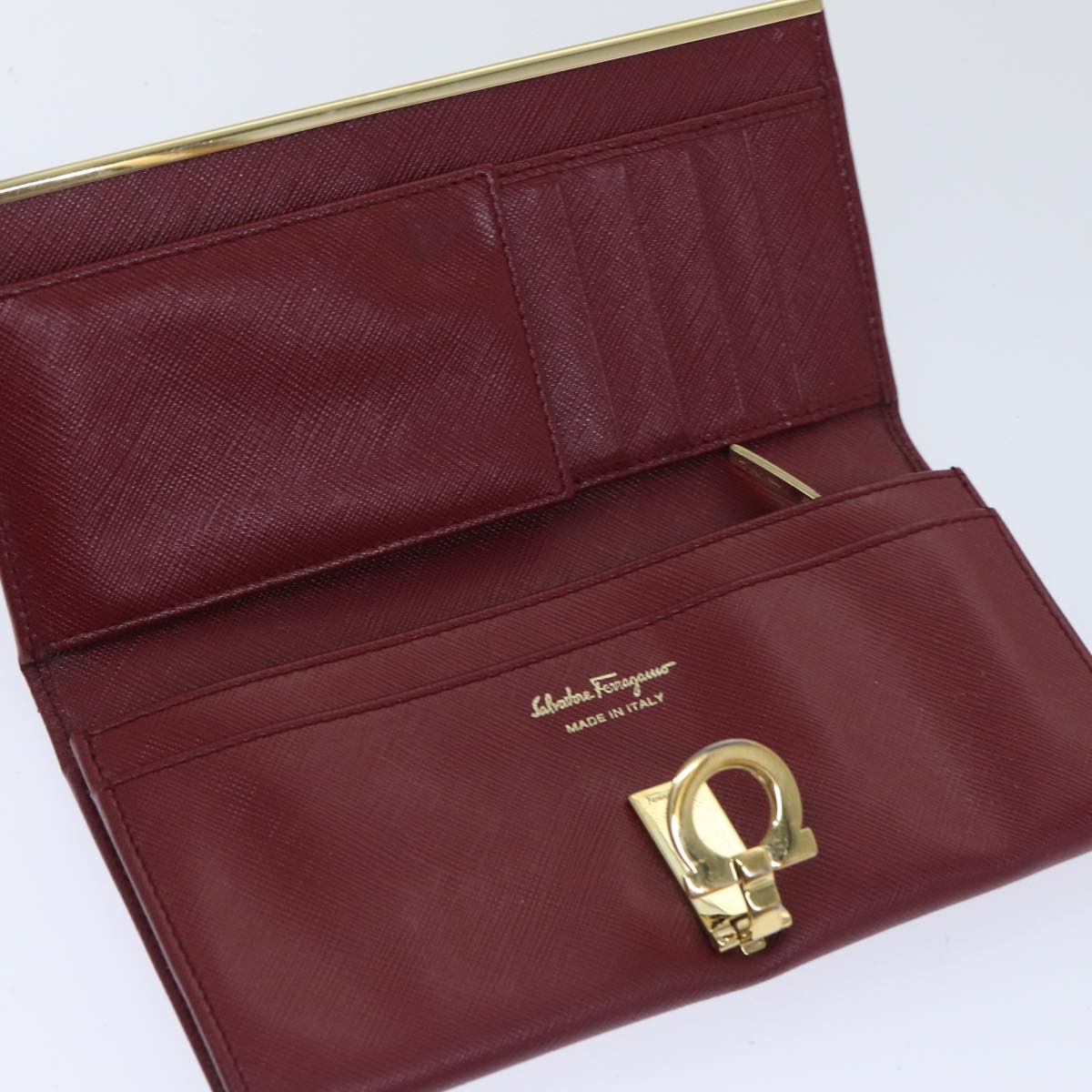 Salvatore Ferragamo Gancini Wallet Leather Red Gold Auth am6887