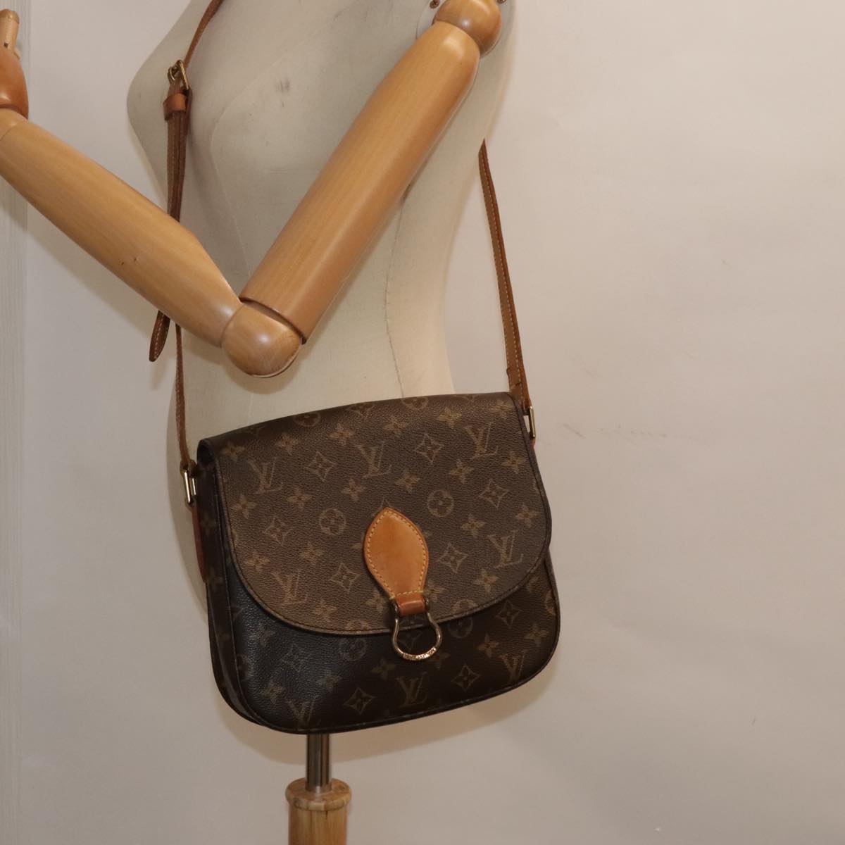 LOUIS VUITTON Monogram Saint Cloud GM Shoulder Bag M51242 LV Auth am6956