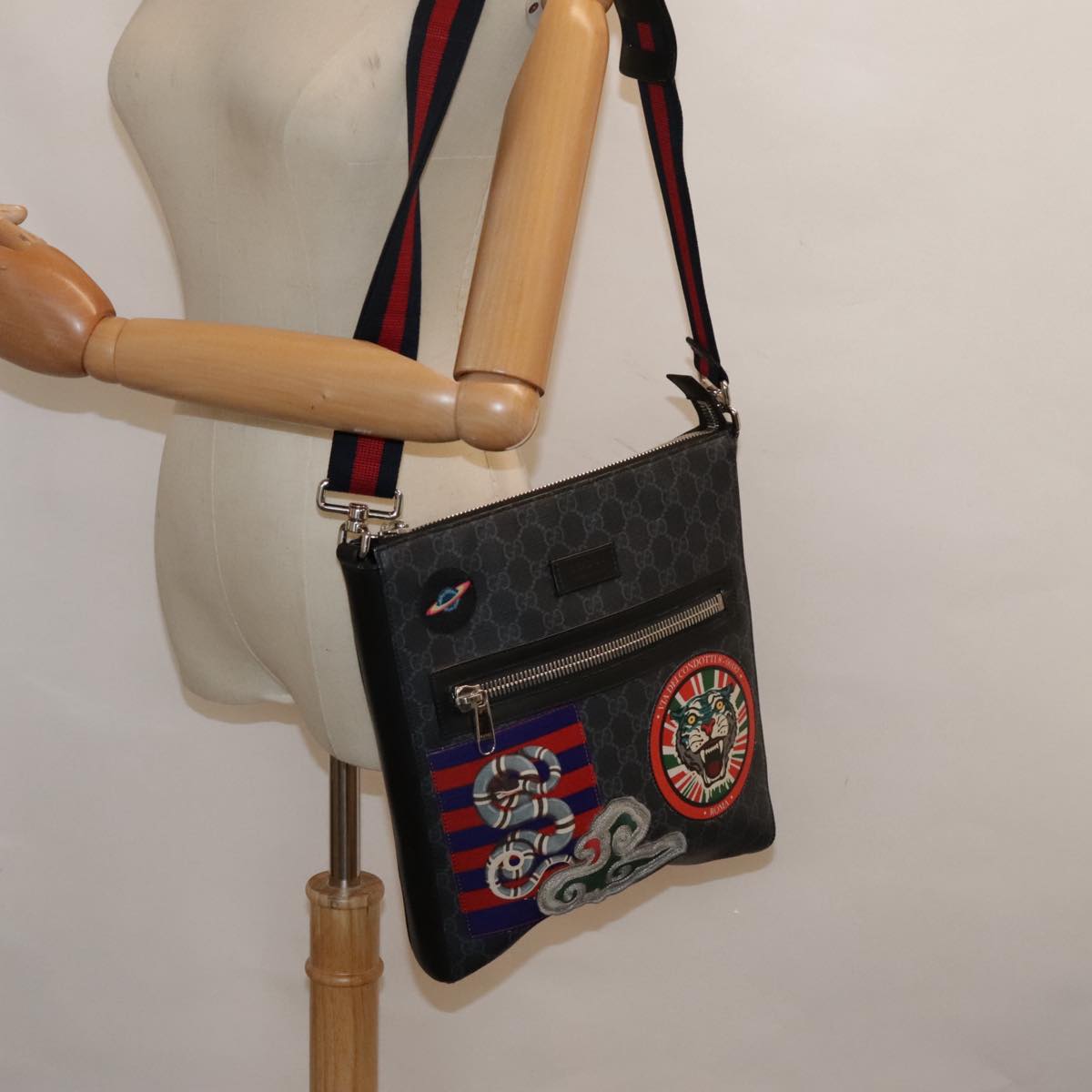 GUCCI GG Canvas Sherry Line Shoulder Bag Black Navy Red Auth am6957