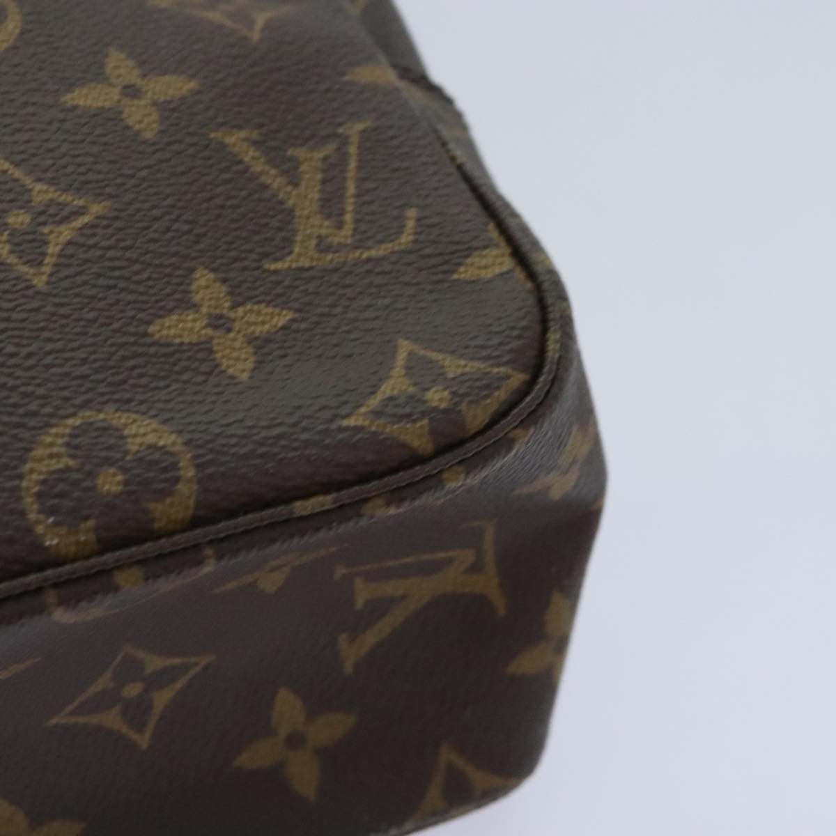 LOUIS VUITTON Monogram Trousse Toilette 28 Clutch Bag M47522 LV Auth am6974