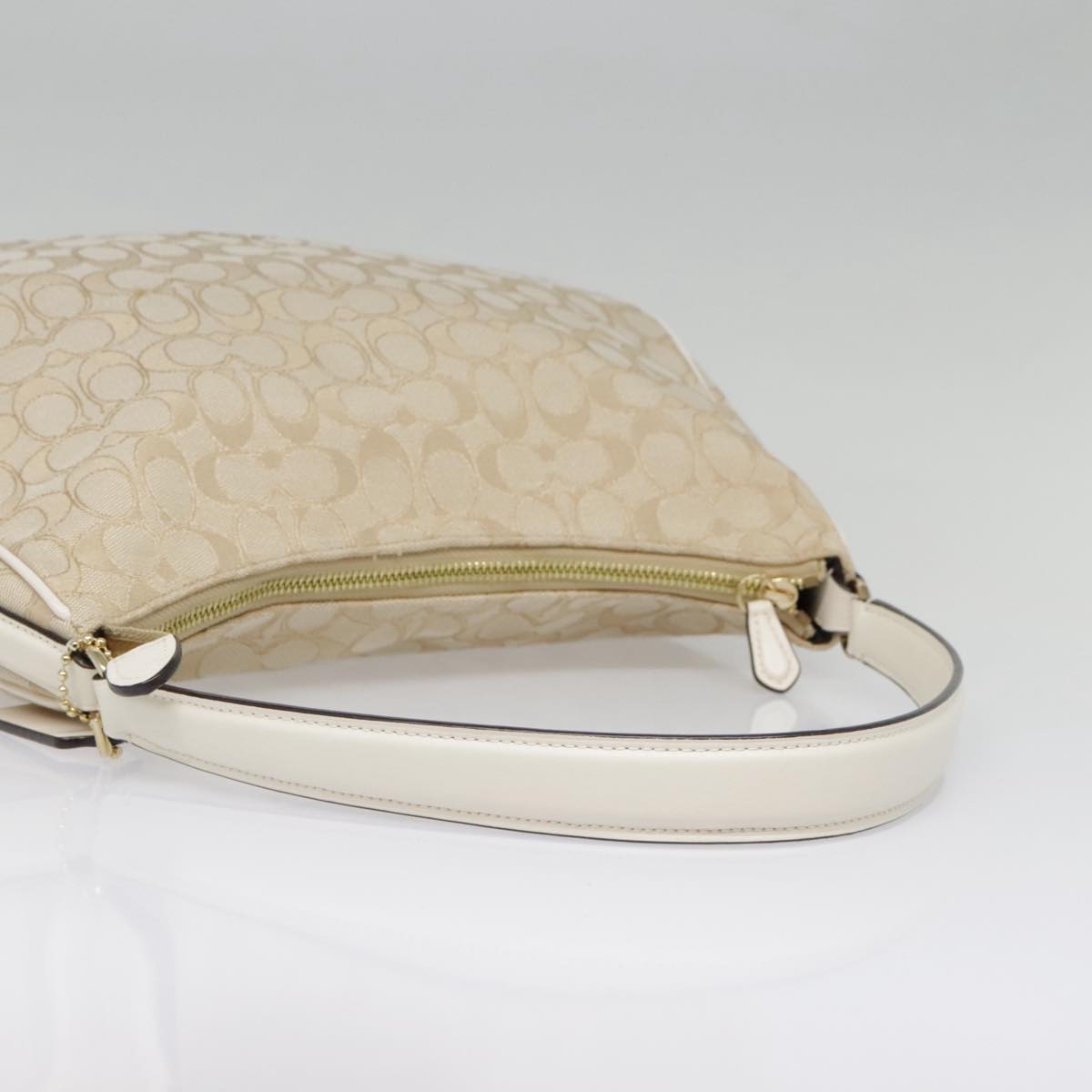 Coach Signature Shoulder Bag Canvas Beige Gold Auth am6978