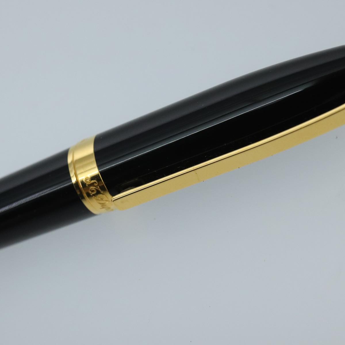 S.T. Dupont Ball Point Pen plastic Black Gold Auth am7005