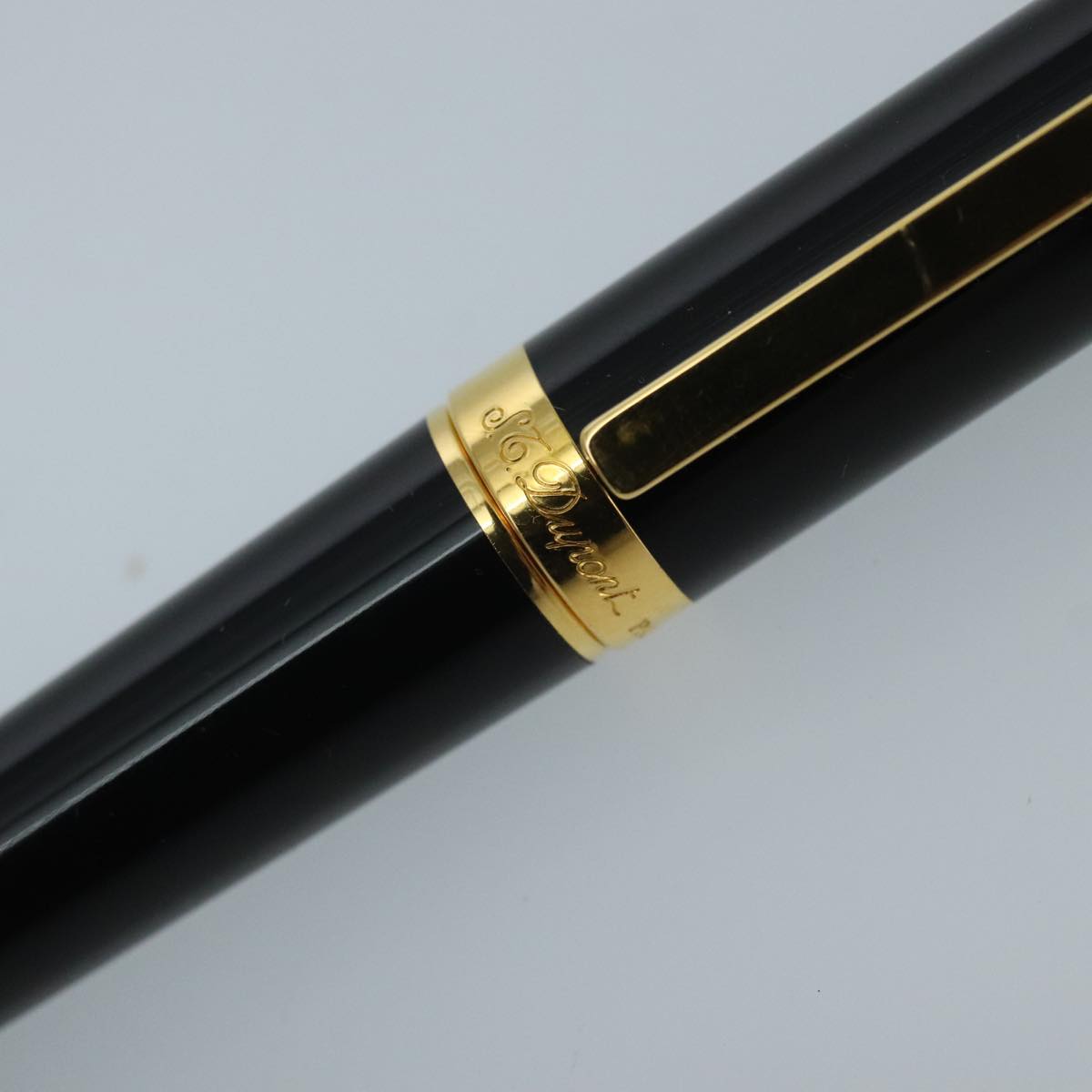 S.T. Dupont Ball Point Pen plastic Black Gold Auth am7005