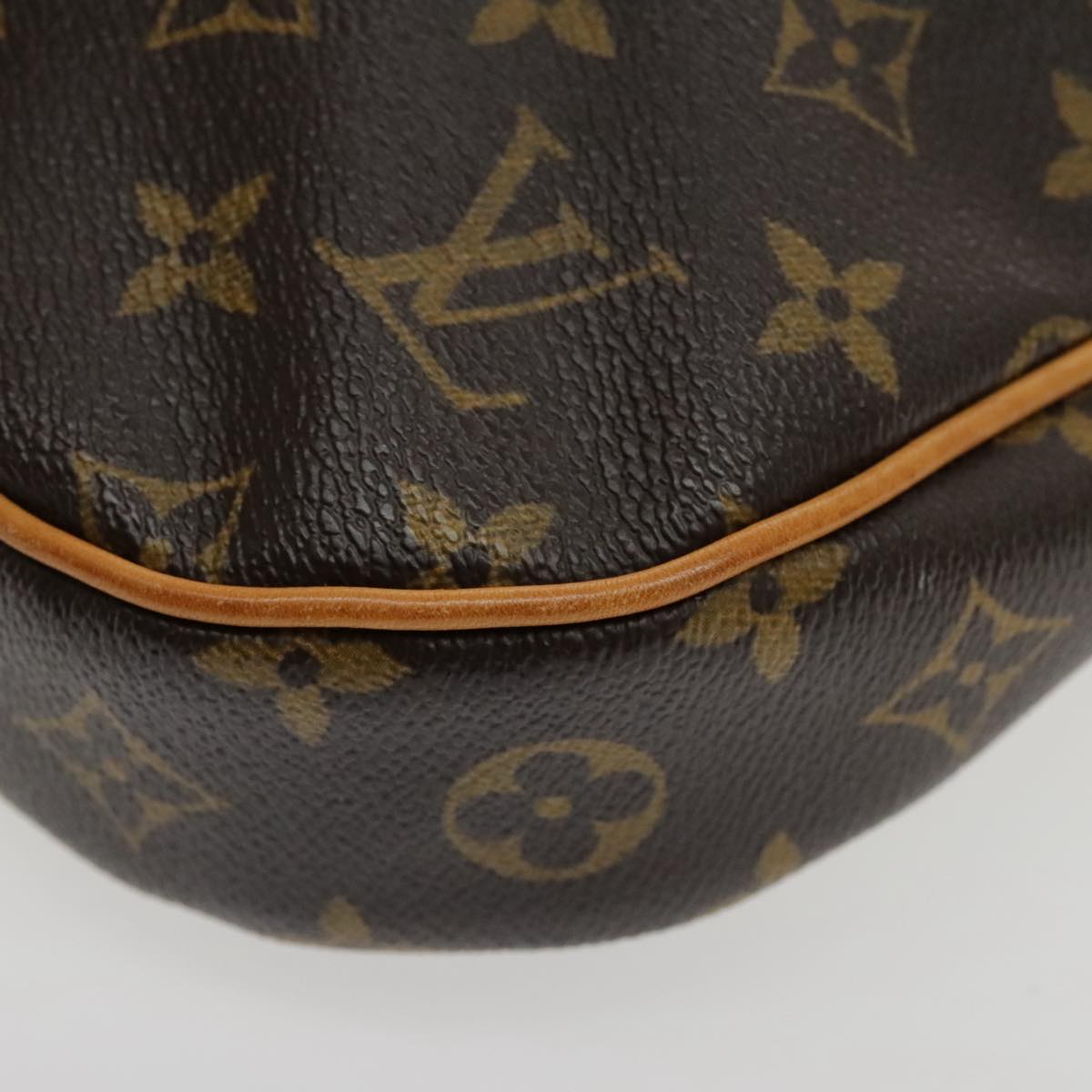 LOUIS VUITTON Monogram Odeon MM Shoulder Bag M56389 LV Auth am7059