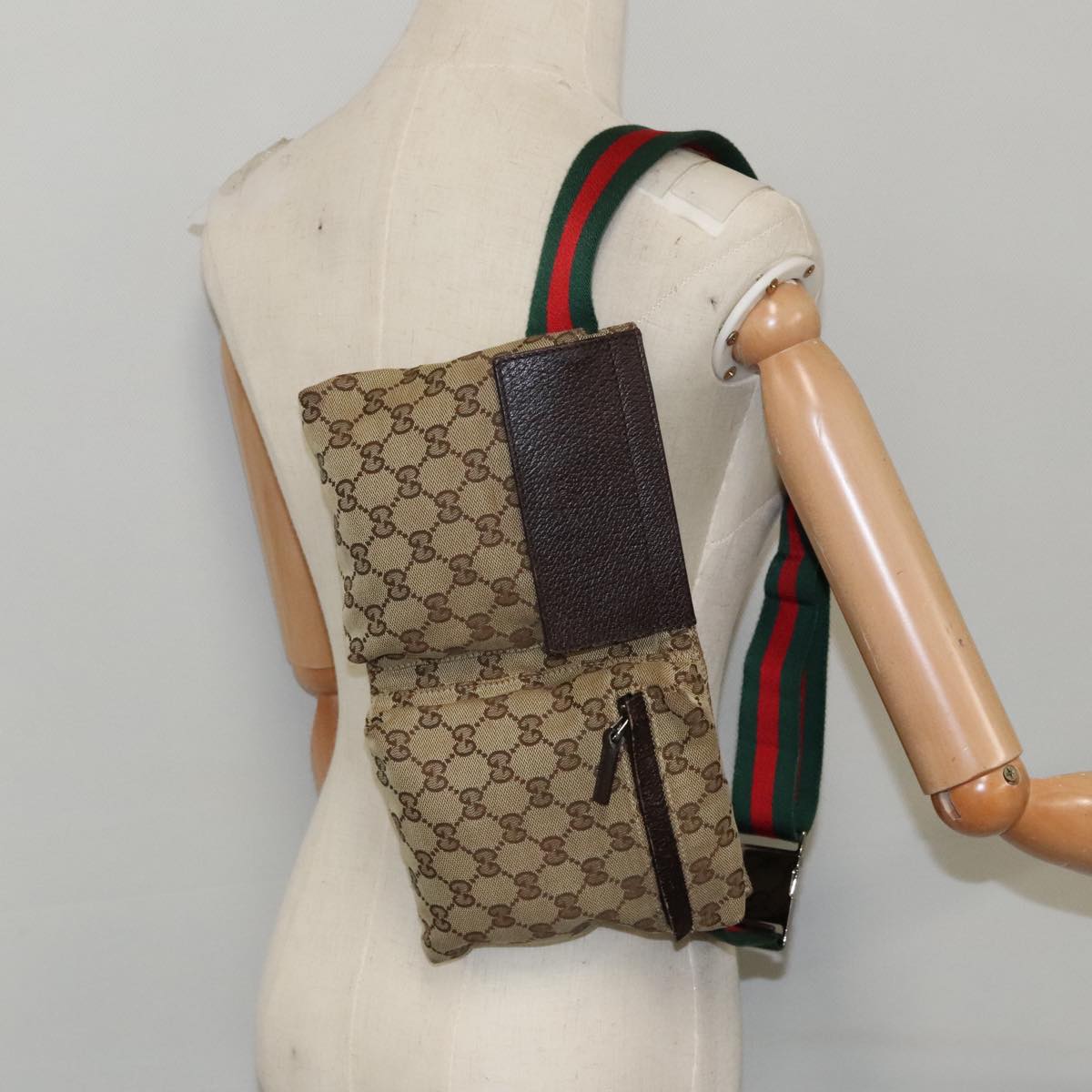 GUCCI GG Canvas Web Sherry Line Waist bag Beige Silver Red 28566 Auth am7060