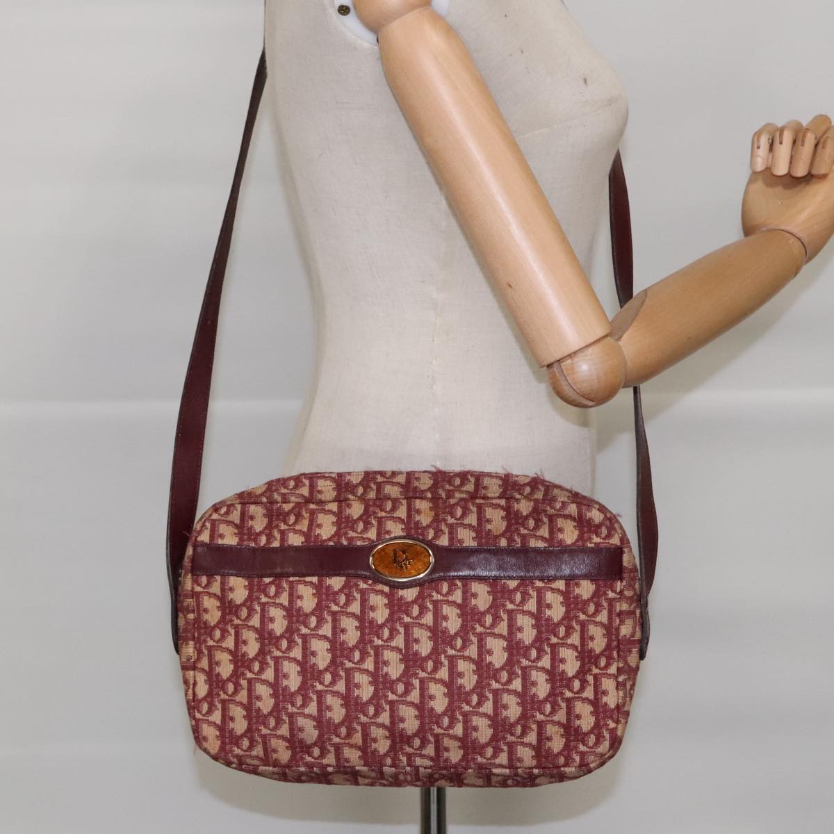 Christian Dior Trotter Canvas Shoulder Bag Red Gold Auth am7063